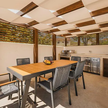 Villa Sandro By Awaytocroatia Porec